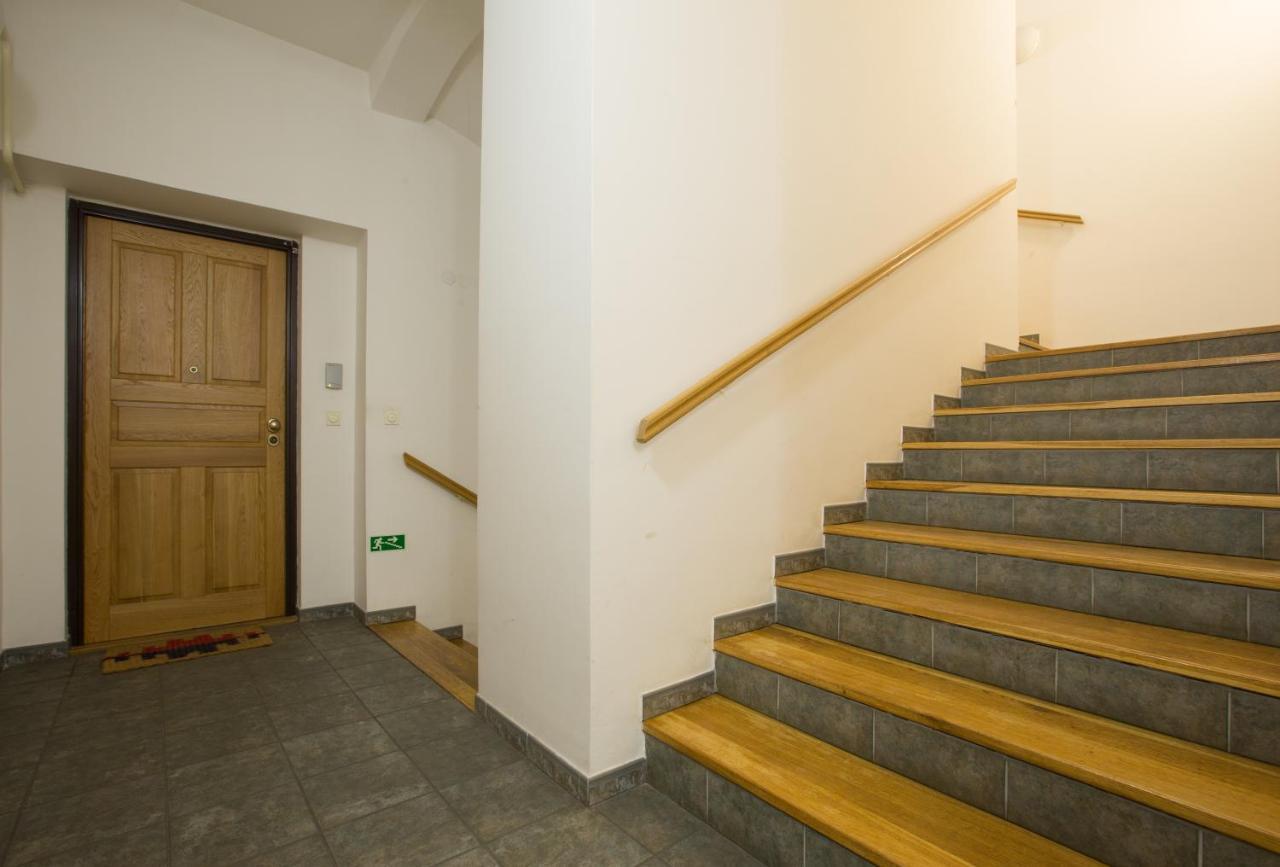 Elegant Apartment With Free Garage In The Center Of 프라하 외부 사진