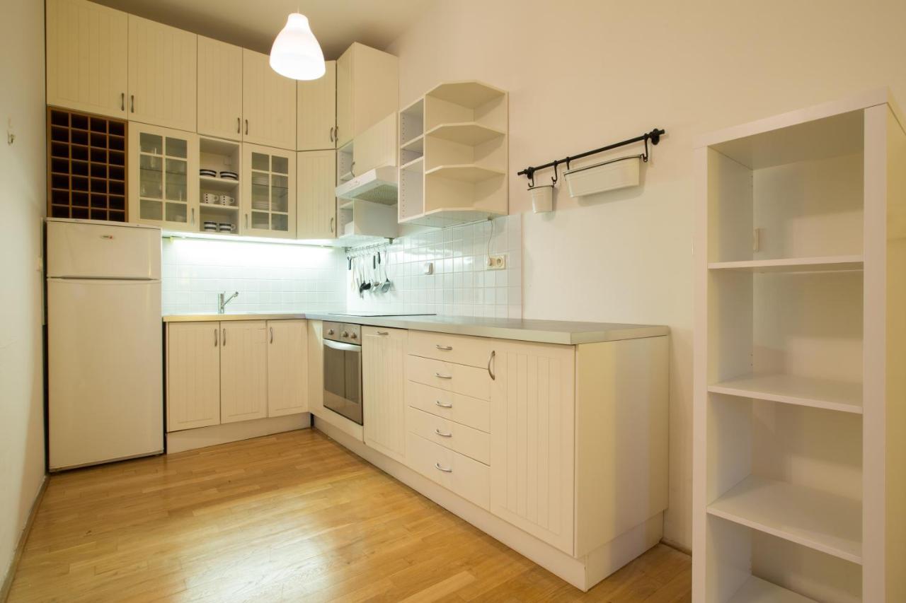 Elegant Apartment With Free Garage In The Center Of 프라하 외부 사진